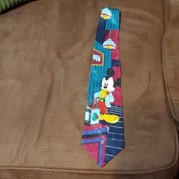 Mickeyunlimited tie for a man - Picture 2 of 3